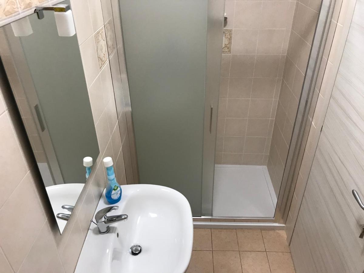 B&B Giulia Parma Bagian luar foto