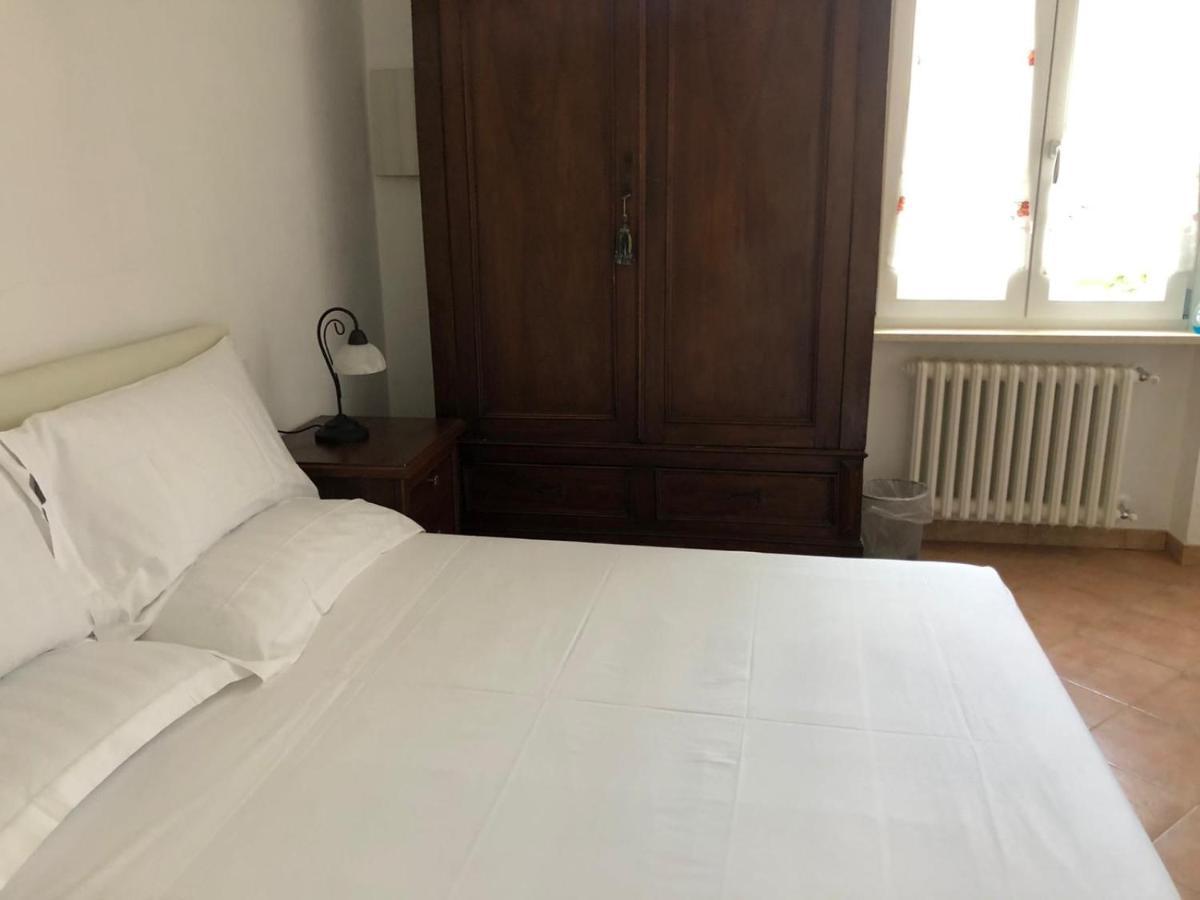 B&B Giulia Parma Bagian luar foto