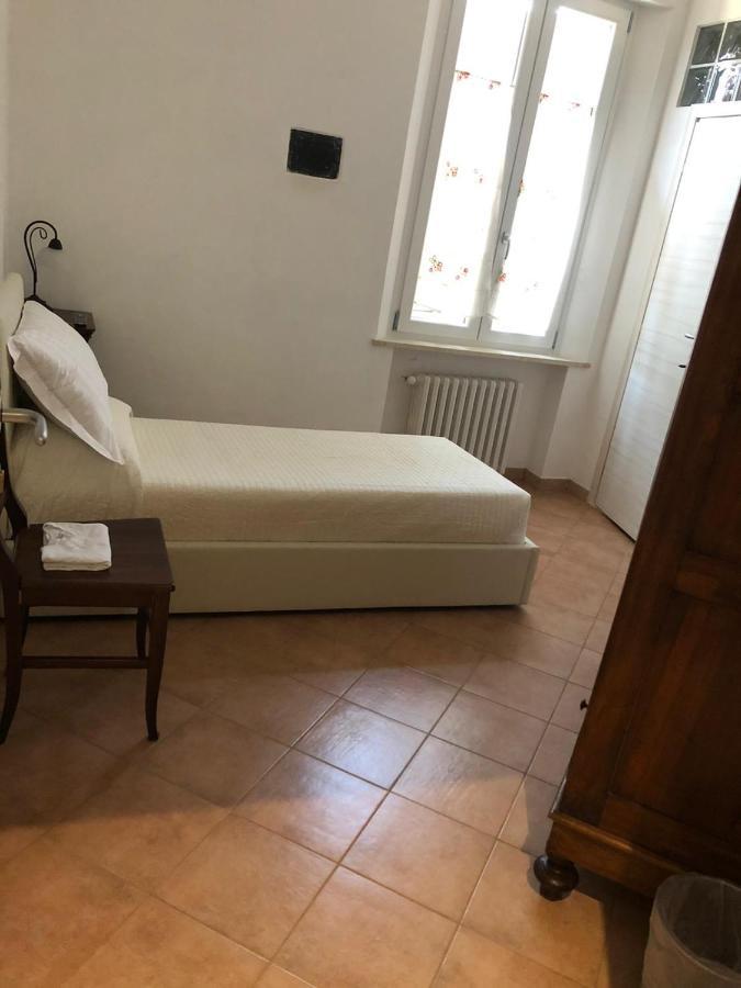 B&B Giulia Parma Bagian luar foto