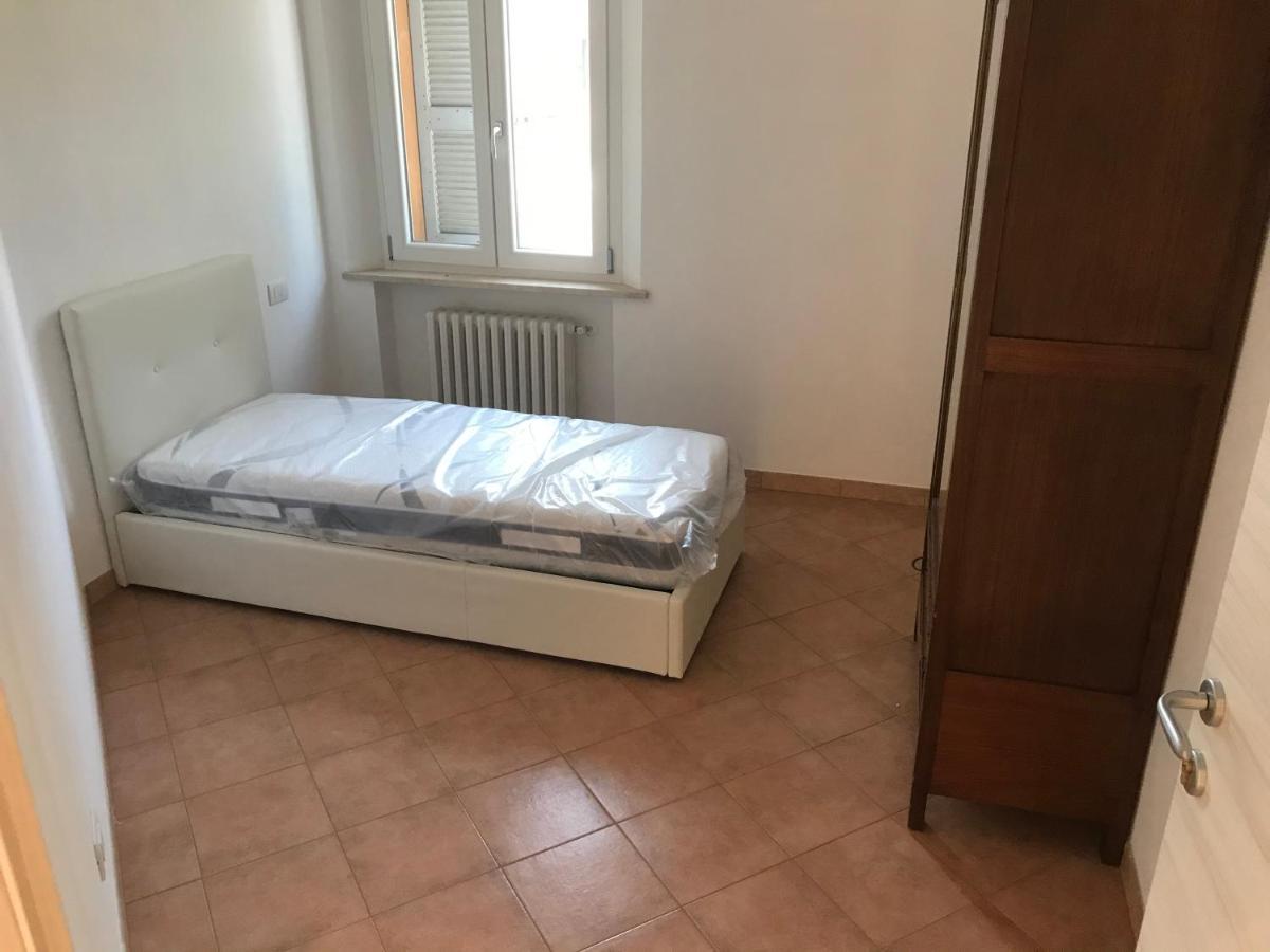 B&B Giulia Parma Bagian luar foto